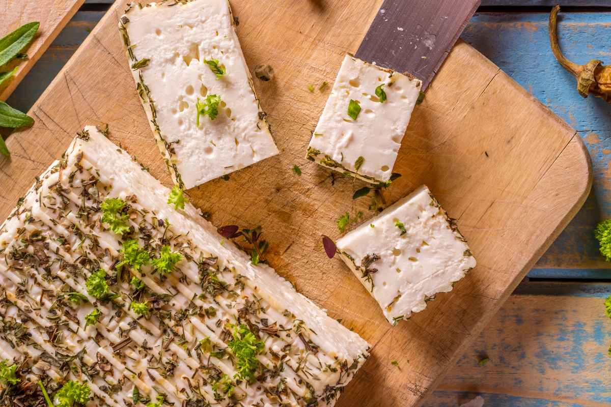 Homemade Herb Cheeses : 5 Steps (with Pictures) - Instructables Homemade Herb Cheeses : 5 Steps (with Pictures) - Instructables