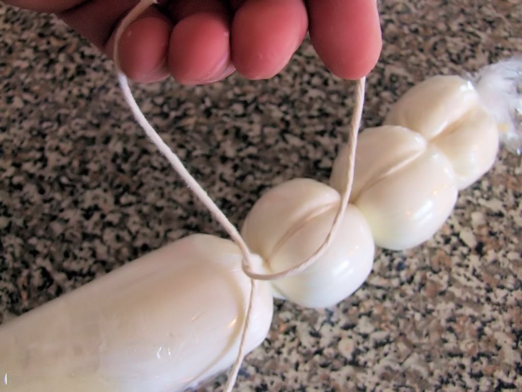 3 Ways to Prevent Mozzarella from Getting Watery - wikiHow Life